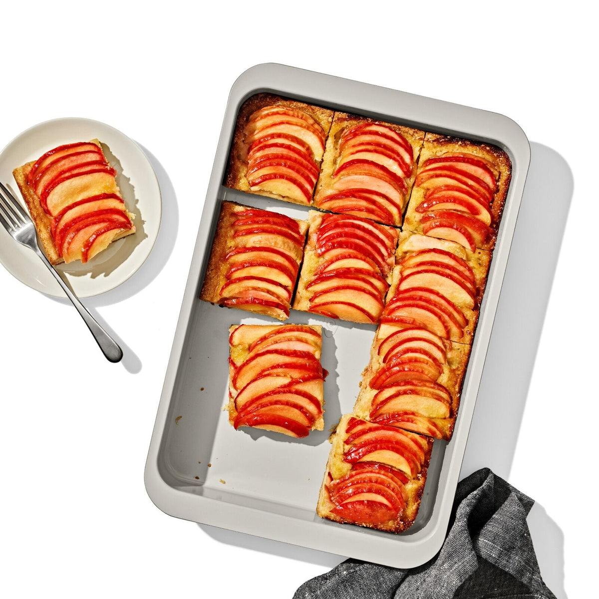 non-stick-pro-ceramic-coated-metal-bakeware-9-x-13-cake-pan-storm-blue-s7 oxo_9x13-cake-pan_pdp_01.jpg