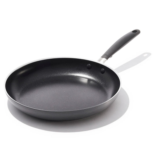 non-stick-pro-every-day-12-inch-frypan-s1 oxo_cc010470-001_nonstick-everyday-12in-fry-pan_pdp_01.jpg